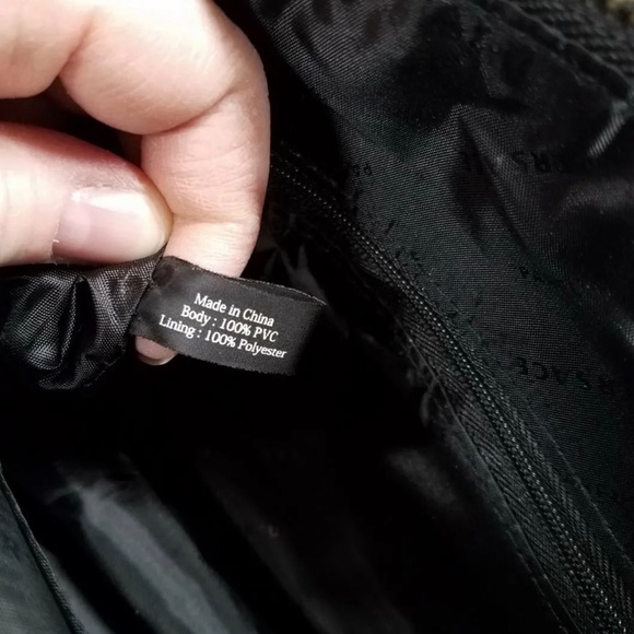 Authentic Versace crossbody cosmetics bag - Picture 14 of 14